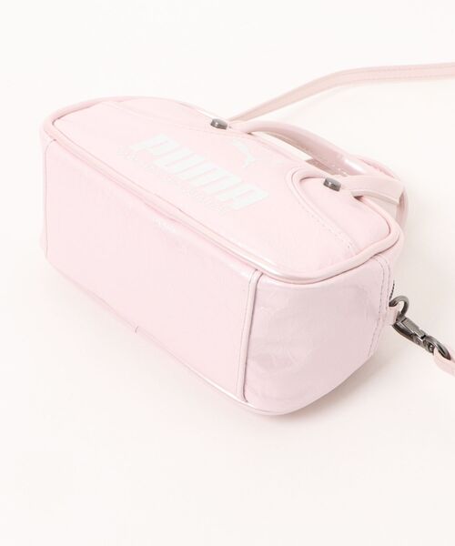 PUMA(プーマ)の「PUMA プーマ W 1976 LUSTRE MICRO GRIP BAG カジュアルバッグ 092862 02P.PINK/METAL(ボディバッグ/ウエストポーチ・レディース・ピンク・FREE)」の3枚目の写真