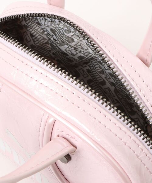 PUMA(プーマ)の「PUMA プーマ W 1976 LUSTRE MICRO GRIP BAG カジュアルバッグ 092862 02P.PINK/METAL(ボディバッグ/ウエストポーチ・レディース・ピンク・FREE)」の4枚目の写真