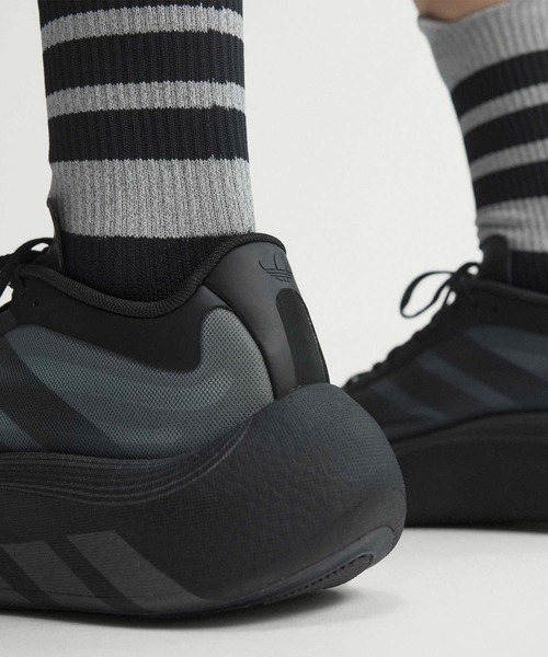 adidas(アディダス)の「ハイパーブースト EPHR LT / HYPERBOOST EPHR LT / アディダスオリジナルス adidas Originals(スニーカー・メンズ・ブラック・29.0cm/28.5cm/28.0cm/27.5cm/27.0cm/26.5cm/26.0cm/25.5cm/25.0cm/24.5cm/24.0cm/23.5cm/23.0cm/22.5cm/22.0cm)」の3枚目の写真