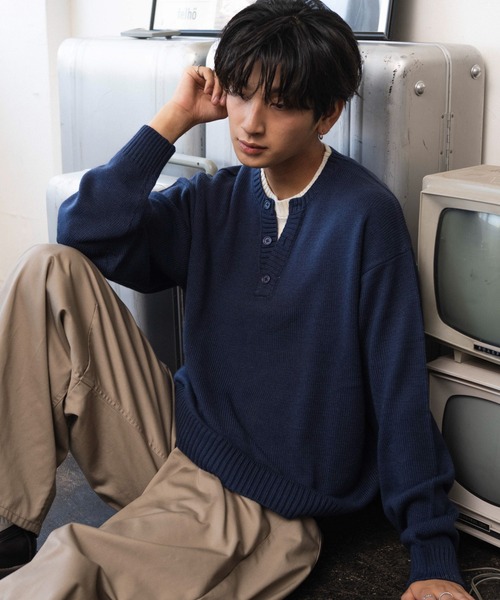 WEGO(ウィゴー)の「WEGO/【26年秋冬新作】レイヤードヘンリーネックプルオーバー(ニット/セーター・メンズ・ネイビー/ブラウン/杢グレー/ブラック・MEDIUM/LARGE)」の1枚目の写真
