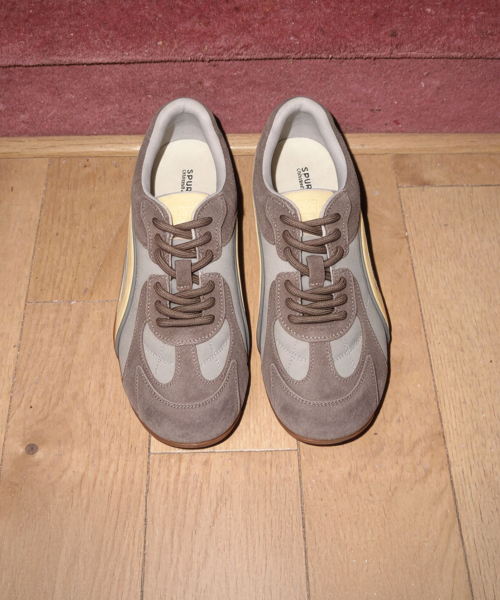SPUR(シュプール)の「Stride Leather Softly Sneakers 牛革スニーカー 5.5cmヒール -WA9007(2色)(スニーカー・レディース・グレー/アイボリー・23cm/23.5cm/24cm/24.5cm/25cm)」の5枚目の写真