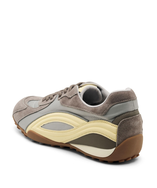 SPUR(シュプール)の「Stride Leather Softly Sneakers 牛革スニーカー 5.5cmヒール -WA9007(2色)(スニーカー・レディース・グレー/アイボリー・23cm/23.5cm/24cm/24.5cm/25cm)」の16枚目の写真
