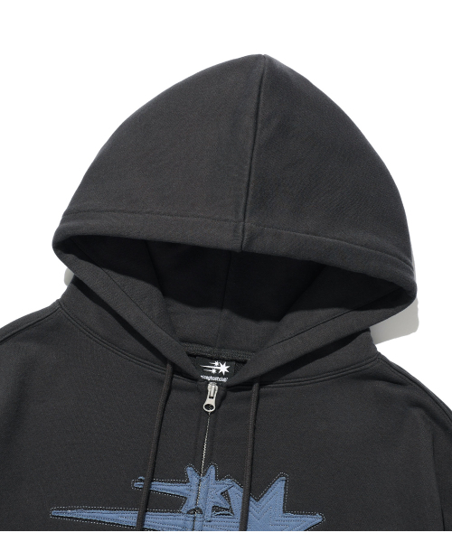 NICE GHOST CLUB(ナイスゴーストクラブ)の「3STAR APPLIQUE HOODIE ZIP UP_CHARCOAL(NG2GSUM490A)(パーカー・レディース・チャコール・SMALL/MEDIUM)」の3枚目の写真