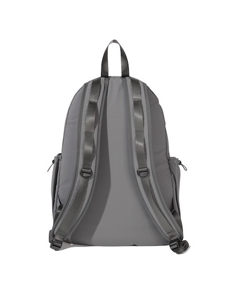 COVERNAT(カバーナット)の「WOMEN SOFT TAPERED BACKPACK(バックパック/リュック・レディース・ブラック/グレー/オリーブ・FREE)」の11枚目の写真