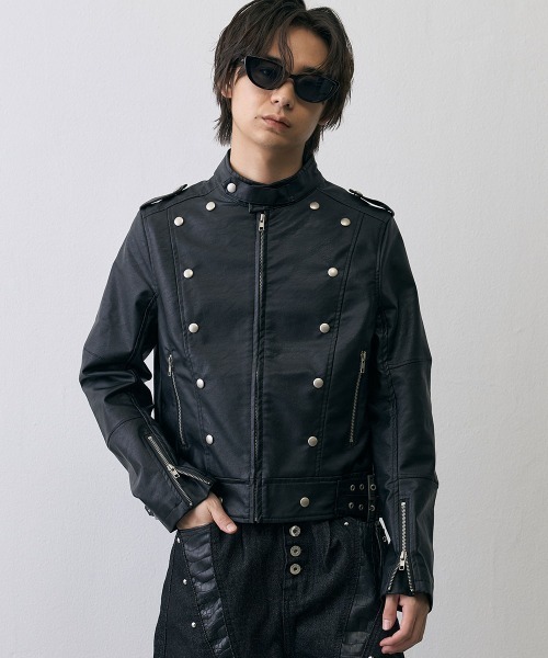 Shoowtime（ショウタイム）の「Military Studded Cropped Faux Leather Jacket / ミリタリースタッズクロップドフェイクレザージャケット（ミリタリージャケット・メンズ・ブラック・X-LARGE/LARGE/MEDIUM）」の5枚目の写真
