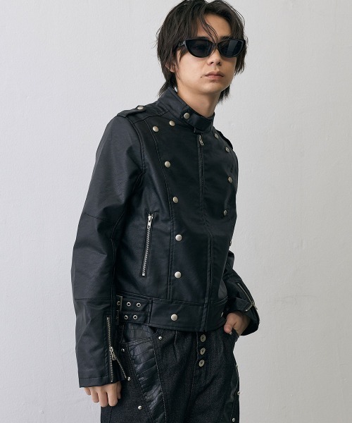 Shoowtime（ショウタイム）の「Military Studded Cropped Faux Leather Jacket / ミリタリースタッズクロップドフェイクレザージャケット（ミリタリージャケット・メンズ・ブラック・X-LARGE/LARGE/MEDIUM）」の6枚目の写真