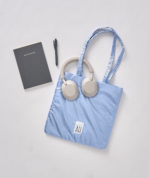 AMERICAN HOLIC（アメリカンホリック）の「【ホリホリ】スクエアーシャイニートートバッグ（トートバッグ・レディース・ブロンズ/ライトブルー/ホワイト・FREE）」の6枚目の写真