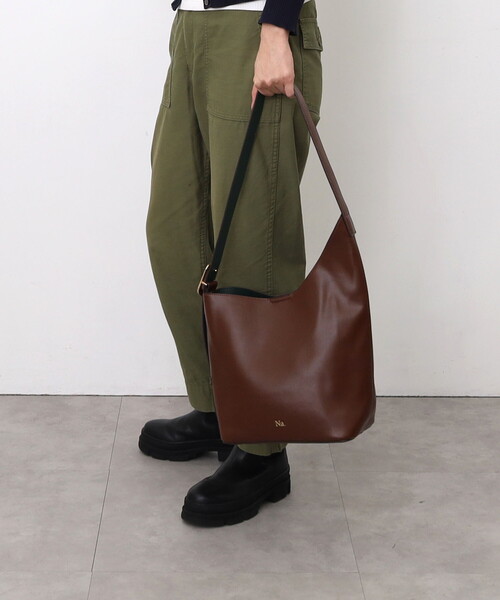 Nananoel(ナナノエル)の「ASYMMETRY ONESHOULDER BAG(ショルダーバッグ・レディース・グレー系/ブラック/ブルー/ブラウン・FREE)」の3枚目の写真