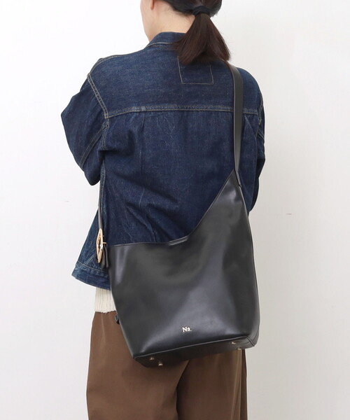Nananoel(ナナノエル)の「ASYMMETRY ONESHOULDER BAG(ショルダーバッグ・レディース・グレー系/ブラック/ブルー/ブラウン・FREE)」の1枚目の写真