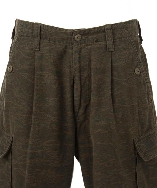 UNITED ARROWS & SONS（ユナイテッドアローズアンドサンズ）の「UNITED ARROWS & SONS（ユナイテッドアローズ＆サンズ）HENSLEY CUTOFF SHORTS◆（その他パンツ・メンズ・オリーブ・MEDIUM/SMALL/LARGE）」の5枚目の写真