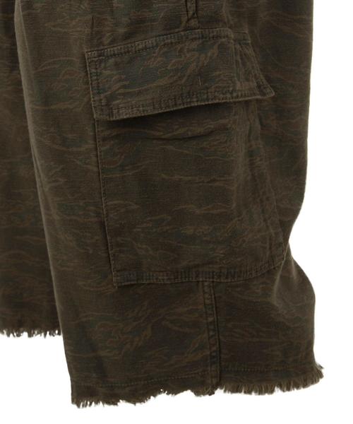 UNITED ARROWS & SONS（ユナイテッドアローズアンドサンズ）の「UNITED ARROWS & SONS（ユナイテッドアローズ＆サンズ）HENSLEY CUTOFF SHORTS◆（その他パンツ・メンズ・オリーブ・MEDIUM/SMALL/LARGE）」の8枚目の写真