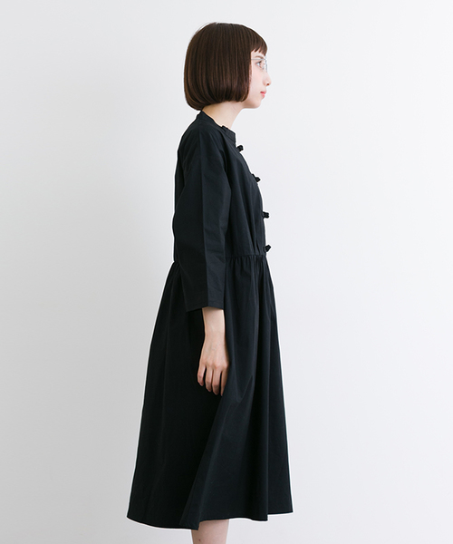 MERLOT(メルロー)の「チャイナボタンコットンワンピース5790(ワンピース・レディース・ブラック/ライトブルー/オフホワイト・FREE)」の5枚目の写真