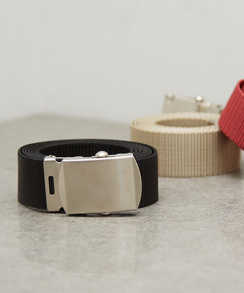 STUDIOUS（ステュディオス）の「ガチャベルト（ベルト・メンズ・ベージュ/ブラック/カーキ/ホワイト/レッド/ブルー/パープル/マスタード・FREE）」の3枚目の写真