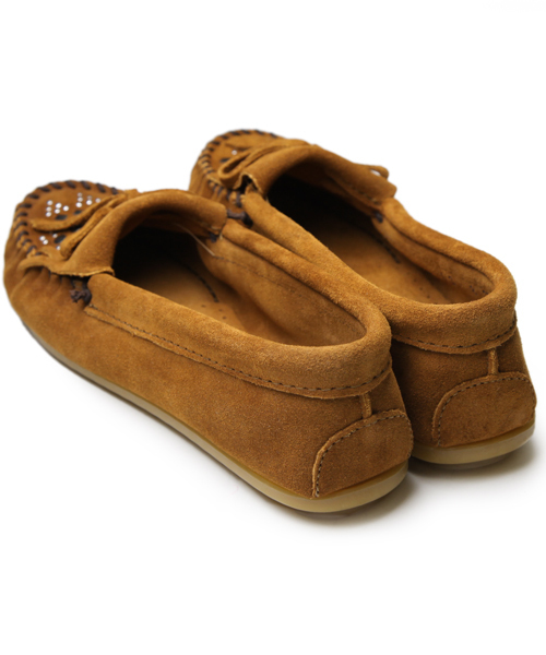 Minnetonka（ミネトンカ）の「MINNETONKA:スタッズ　モカシン（その他シューズ・レディース・ブラック/ブラウン・6/7/8）」の5枚目の写真