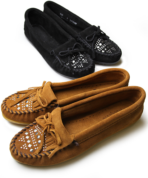 Minnetonka（ミネトンカ）の「MINNETONKA:スタッズ　モカシン（その他シューズ・レディース・ブラック/ブラウン・6/7/8）」の6枚目の写真