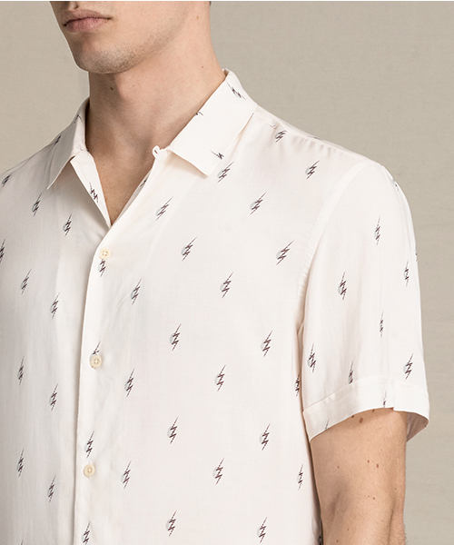 ALLSAINTS(オールセインツ)の「CYGNUS SHORT SLEEVE SHIRT(シャツ/ブラウス・メンズ・ブラック/ホワイト・X-SMALL/LARGE/MEDIUM/SMALL)」の6枚目の写真