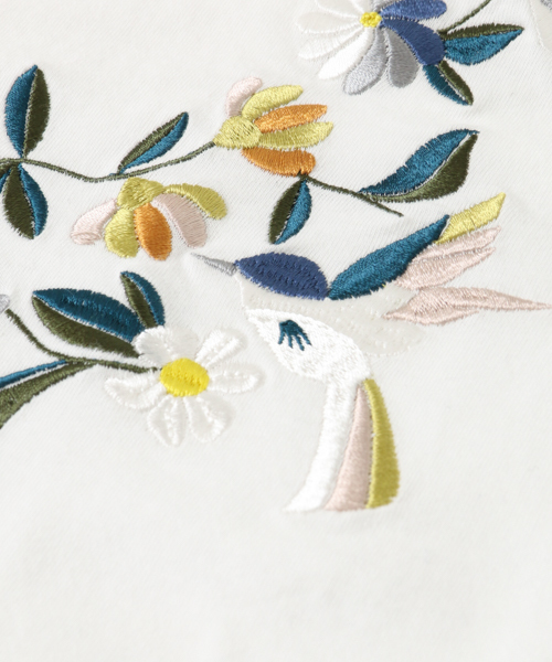 URBAN RESEARCH（アーバンリサーチ）の「 【TRILL掲載】UR 配色刺繍Tシャツ　（Tシャツ/カットソー・レディース・ブラック/オフホワイト・FREE）」の8枚目の写真