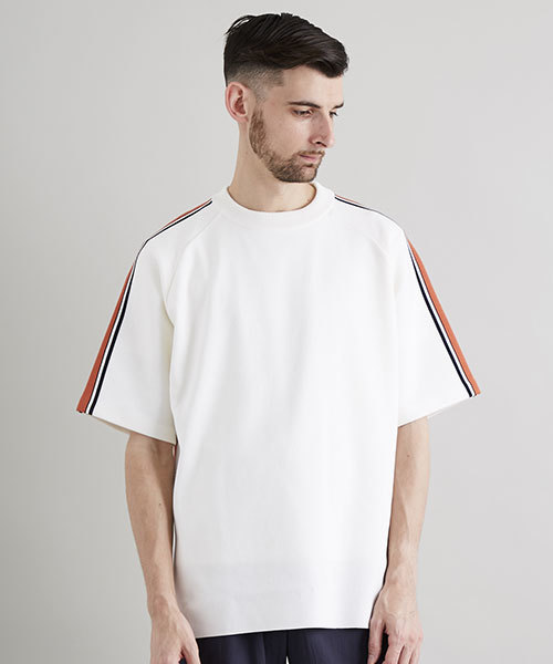 UNITED TOKYO（ユナイテッドトウキョウ）の「ラインニット（ニット/セーター・メンズ・オフホワイト/ネイビー/サックスブルー・3/2/1）」の2枚目の写真