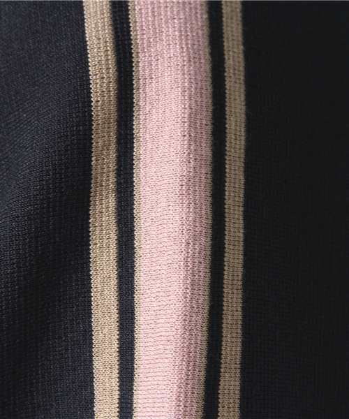 UNITED TOKYO（ユナイテッドトウキョウ）の「ラインニット（ニット/セーター・メンズ・オフホワイト/ネイビー/サックスブルー・3/2/1）」の9枚目の写真