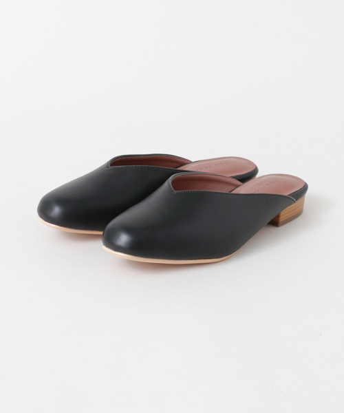 URBAN RESEARCH（アーバンリサーチ）の「Vカットスリッパ（サンダル・レディース・ブラック/ボルドー・37/36/38）」の2枚目の写真