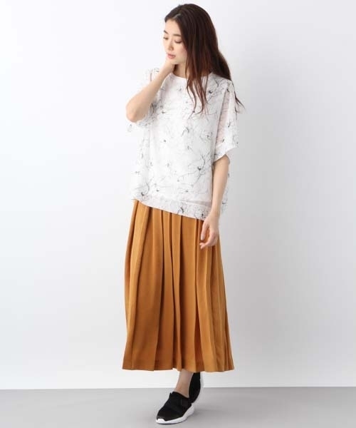 LEPSIM(レプシィム)の「ワイドフハクカサネプルオーバーSS 762021(Tシャツ/カットソー・レディース・オフホワイト/ブラック/グレイッシュベージュ/ダークネイビー・FREE)」の5枚目の写真