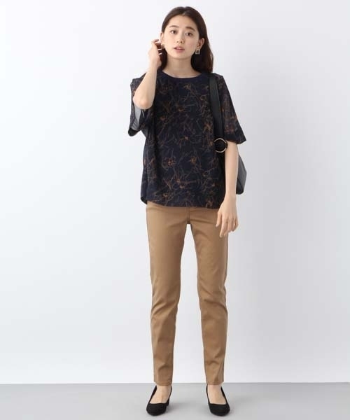 LEPSIM(レプシィム)の「ワイドフハクカサネプルオーバーSS 762021(Tシャツ/カットソー・レディース・オフホワイト/ブラック/グレイッシュベージュ/ダークネイビー・FREE)」の8枚目の写真