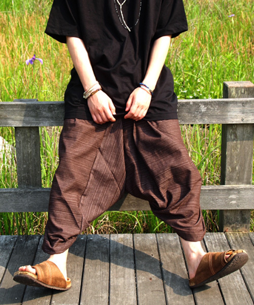 BEATJIVE（ビートジャイブ）の「イージーパンツ サルエルパンツ デザイン ワイドシルエット アラジンパンツ タイパンツ ヨガ アジアン エスニック 涼しい メンズ 夏（その他パンツ・メンズ・エメラルドブルー/ブラック/ネイビー/ブラウン/レッド/パープル系その他/カーキ・FREE）」の13枚目の写真