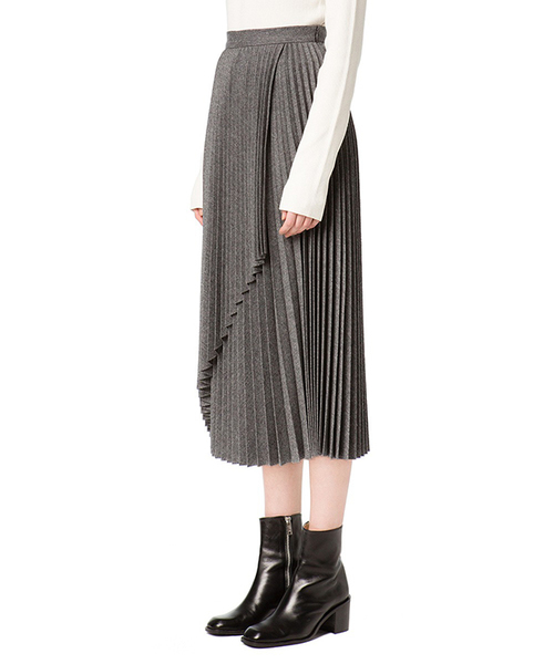 CLANE（クラネ）の「WRAP PLEATS SKIRT（スカート・レディース・ブラック/グレー/カーキ・0/1/2）」の11枚目の写真