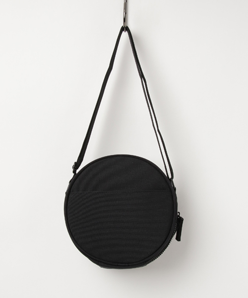MOUSSY（マウジー）の「MSY ROUND BAG（ショルダーバッグ・レディース・ホワイト/ブラック・FREE）」の3枚目の写真