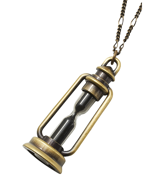 an meets zakka(アンミツザッカ)の「an meets zakka 砂時計ランプネックレス(ネックレス・レディース・ブラック/ホワイト・ONE SIZE)」の2枚目の写真