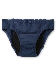 ブルーデイもブラとショーツはお揃いデザインが叶うウィングポケット付き「コットンドラジェ」サニタリーショーツ