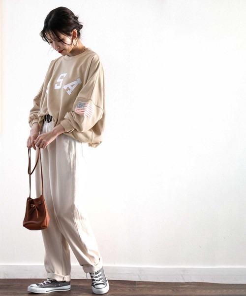 classicalelf（クラシカルエルフ）の「USAビッグシルエットスウェットトレーナー（長袖）（スウェット・レディース・ホワイト/ブラック/杢グレー/ベージュ/ライトベージュ/ライトカーキ・M/LL）」の19枚目の写真