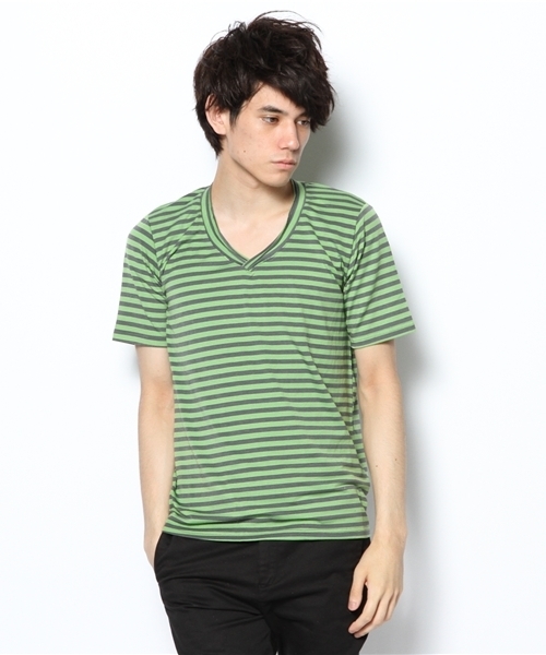 CASPER JOHN(キャスパージョン)の「【MANGROVE】 VネックボーダーTシャツ(Tシャツ/カットソー・メンズ・ネイビー/ブラウン系その他/グリーン系その他/ブラック×グレー・LARGE/MEDIUM/SMALL)」の1枚目の写真
