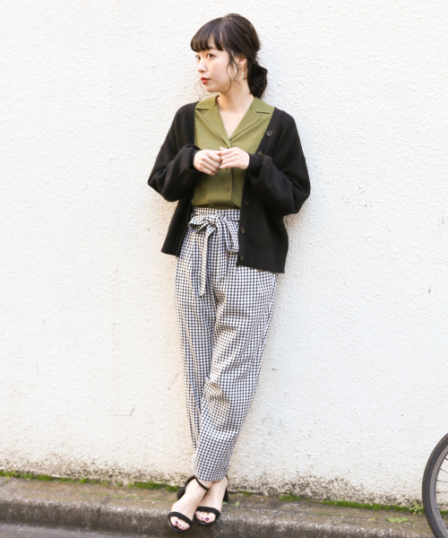 LOWRYS FARM（ローリーズファーム）の「ガーターショートカーディガン　821084（カーディガン/ボレロ・レディース・ブラック/ベージュ/オフホワイト/イエロー/ピンク・FREE）」の11枚目の写真