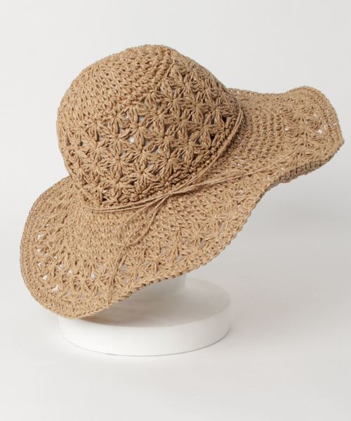 coca(coca)(コカ)の「透かしレース編みツバ広ストローハット(ハット・レディース・ベージュ・ONE SIZE)」の2枚目の写真