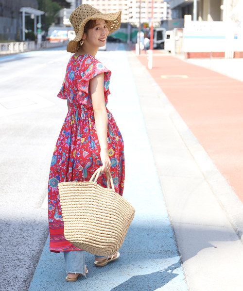 coca(coca)(コカ)の「透かしレース編みツバ広ストローハット(ハット・レディース・ベージュ・ONE SIZE)」の5枚目の写真