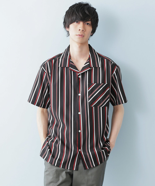 MONO-MART(モノマート)の「ポリトロマルチストライププリントオープンカラーシャツ(1/2 sleeve)(シャツ/ブラウス・メンズ・ブラック/オフホワイト/ブルー/キャメル・M/L)」の2枚目の写真