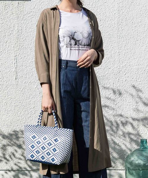 Petit Honfleur（プチオンフルール）の「プリントTシャツ（Tシャツ/カットソー・レディース・ホワイト/ブラック/ネイビー/ブルー・M size/L size）」の14枚目の写真