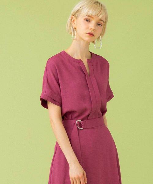 UNITED TOKYO（ユナイテッドトウキョウ）の「麻調スキッパーブラウス（シャツ/ブラウス・レディース・ブラック/アイボリー/ブラウン/ピンク/ブルー・1）」の17枚目の写真