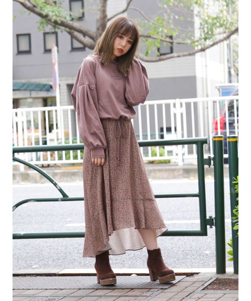 dazzlin（ダズリン）の「フィッシュテールプリントフレア