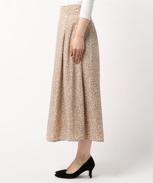 three dots(スリードッツ)の「スモールレオパードプリント スカート(スカート・レディース・ベージュ/ネイビー・S/M/XS)」の4枚目の写真
