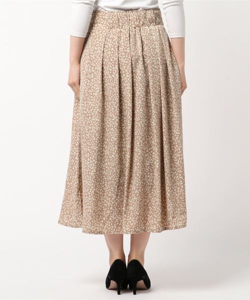 three dots(スリードッツ)の「スモールレオパードプリント スカート(スカート・レディース・ベージュ/ネイビー・S/M/XS)」の3枚目の写真