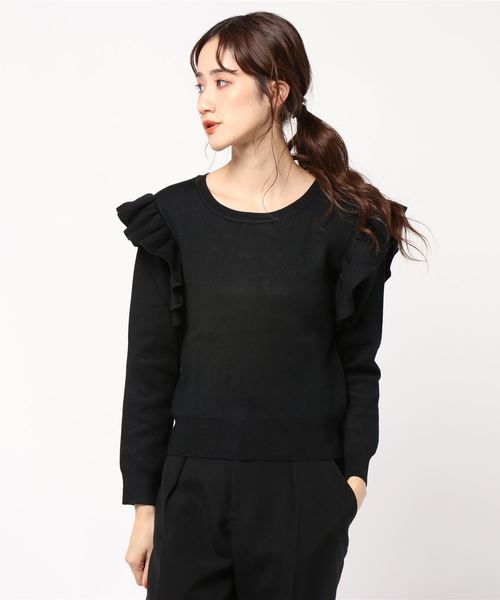 KOBE LETTUCE（コウベレタス）の「ショルダーフリルニットトップス（ニット/セーター・レディース・ブラック/グレー/アイボリー/ボルドー・FREE）」の3枚目の写真