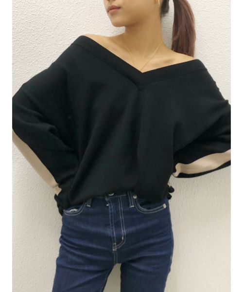 GYDA（ジェイダ）の「VネックラインニットTOPS（ニット/セーター・レディース・ブラック/ベージュ/オフホワイト・FREE）」の20枚目の写真