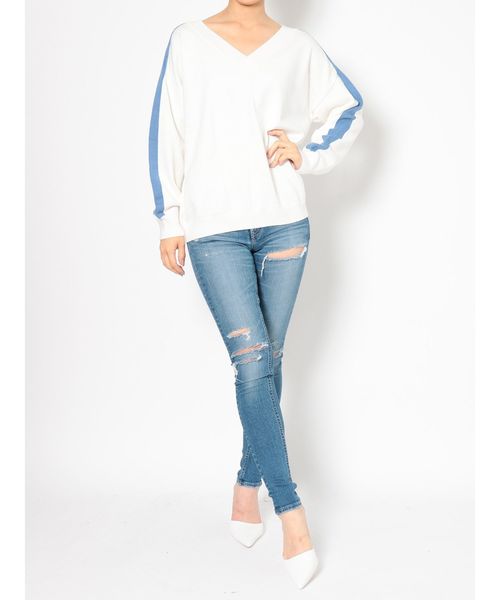 GYDA（ジェイダ）の「VネックラインニットTOPS（ニット/セーター・レディース・ブラック/ベージュ/オフホワイト・FREE）」の5枚目の写真