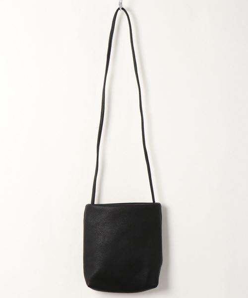 KOBE LETTUCE（コウベレタス）の「シンプルフラットショルダーバッグ（ショルダーバッグ・レディース・ブラック/シルバー/キャメル/グレイッシュベージュ・FREE）」の14枚目の写真