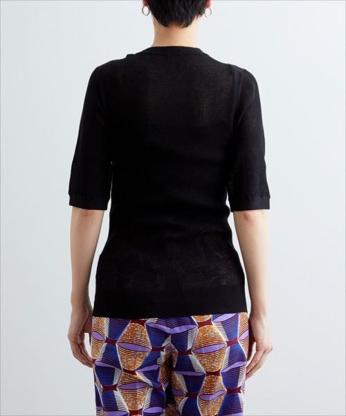 ADAM ET ROPE'(アダムエロペ)の「シアーRIB5分袖プルオーバー(Tシャツ/カットソー・レディース・ブラック/レンガ・FREE)」の3枚目の写真