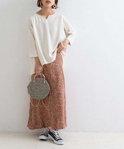 Newlyme（ニューリーミー）の「花柄ナローマキシスカート【R】（スカート・レディース・ブラック/ピンク・MEDIUM/LARGE）」の5枚目の写真