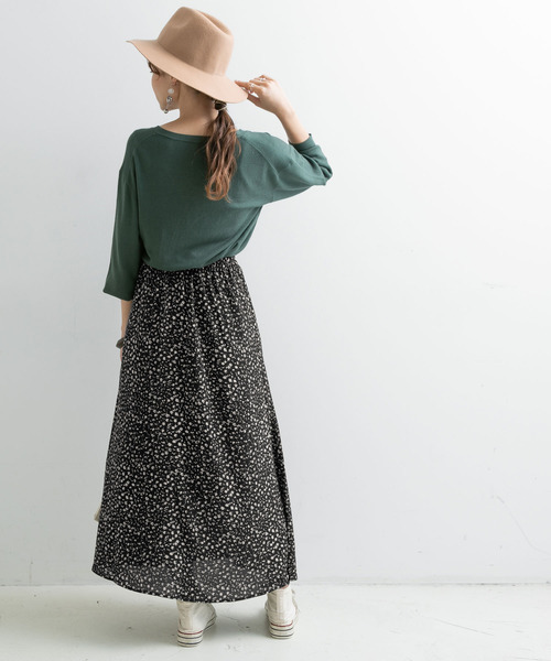 Newlyme（ニューリーミー）の「花柄ナローマキシスカート【R】（スカート・レディース・ブラック/ピンク・MEDIUM/LARGE）」の16枚目の写真