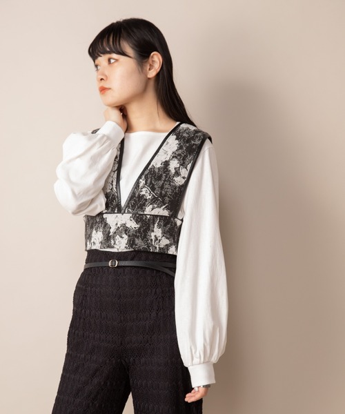 Mysa&Liina（ミーサリーナ）の「パイピングジャガードビスチェ（その他トップス・レディース・ブラック/レッド・M）」の5枚目の写真